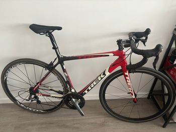 Used Trek Madone 5.2 H2 Compact 2014 2014 Road & Gravel, Red — image 1 of 3