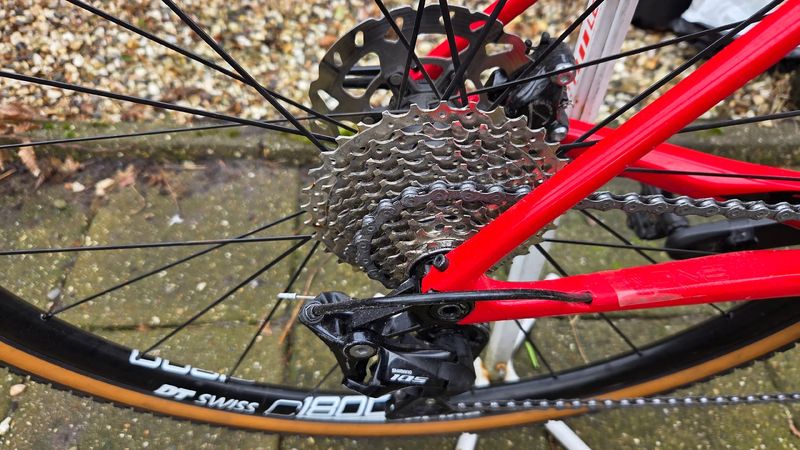 Used SUPERIOR BIKES Custom Shimano 105 2023 Road & Gravel, Red — image 3 of 10