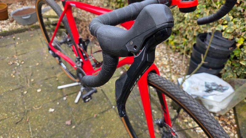 Used SUPERIOR BIKES Custom Shimano 105 2023 Road & Gravel, Red — image 7 of 10