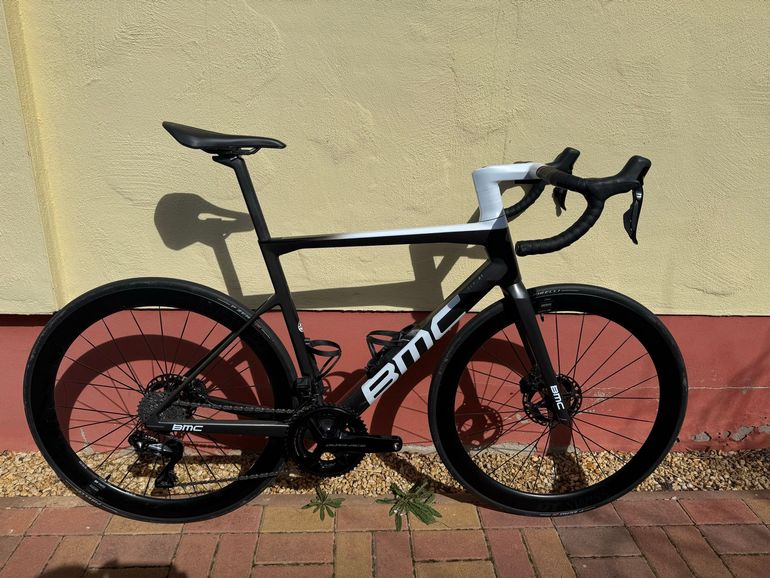 Used BMC Teammachine SLR 01 TWO 2023 2023 Road & Gravel, Black — image 2 of 8