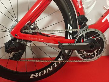 Brugt Trek Madone SRAM Red eTap AXS 2024 Road & Gravel — billede 10 af 20