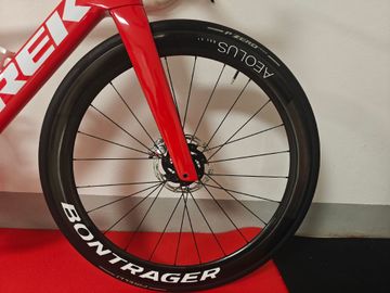 Brugt Trek Madone SRAM Red eTap AXS 2024 Road & Gravel — billede 6 af 20