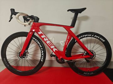 Brugt Trek Madone SRAM Red eTap AXS 2024 Road & Gravel — billede 2 af 20