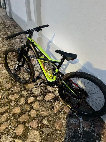 Tweedehands Specialized Enduro SRAM GX 2016 Mountainbike — afbeelding 3 van 9