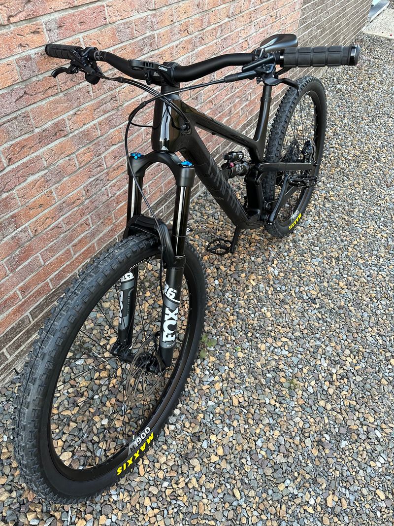 Gebrauchtes Canyon Spectral 29 CF 7 2023 2023 Mountainbike, Schwarz, 29 — Bild 2 von 4