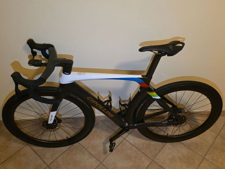 Used Cipollini Cipollini THE ONE - WORLD CHAMPION "ZOLDER" LIMITED EDITION N°19/20 2023 Road & Gravel, Weiß — image 3 of 6