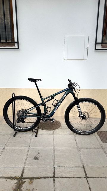 Used Specialized Epic 8 Pro 2025 2025 Mountainbike, Blue, 29 — image 1 of 38