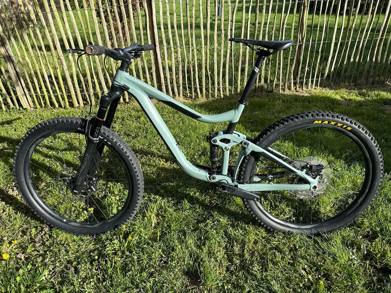 Used Giant Reign SRAM GX Eagle AXS (T-Type) 2020 Mountainbike, Hellgrau — image 3 of 11