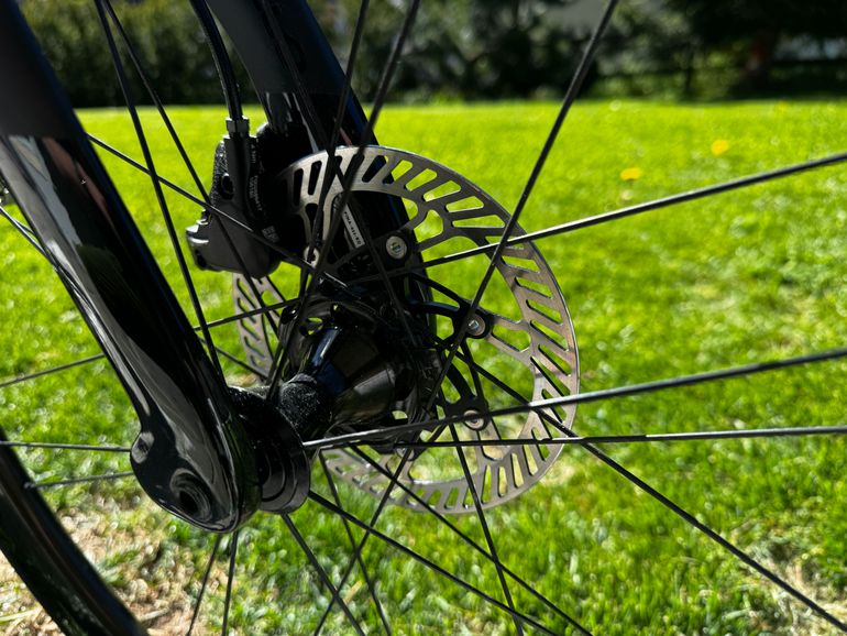 Used Pinarello DOGMA F12 SUPER RECORD EPS Disc 2022 2022 Road & Gravel — image 10 of 24