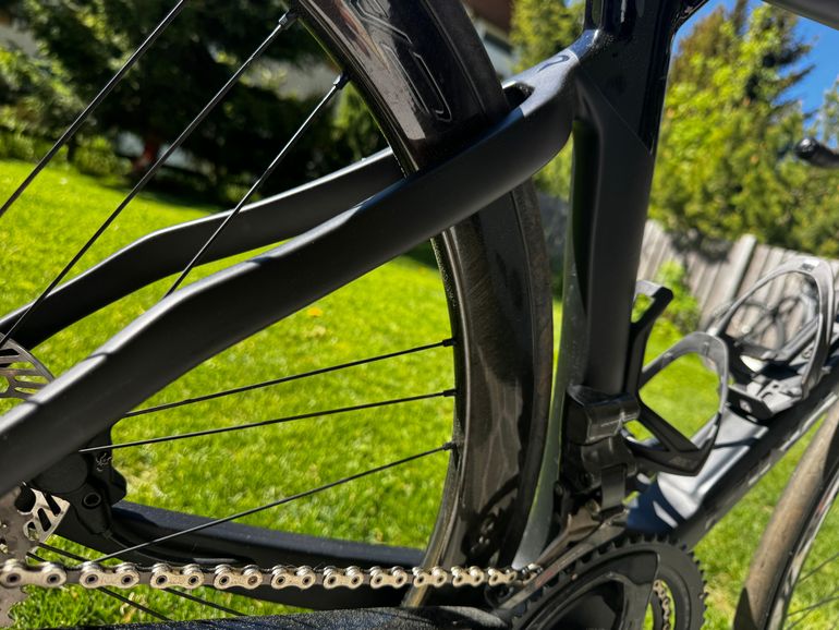 Used Pinarello DOGMA F12 SUPER RECORD EPS Disc 2022 2022 Road & Gravel — image 14 of 24