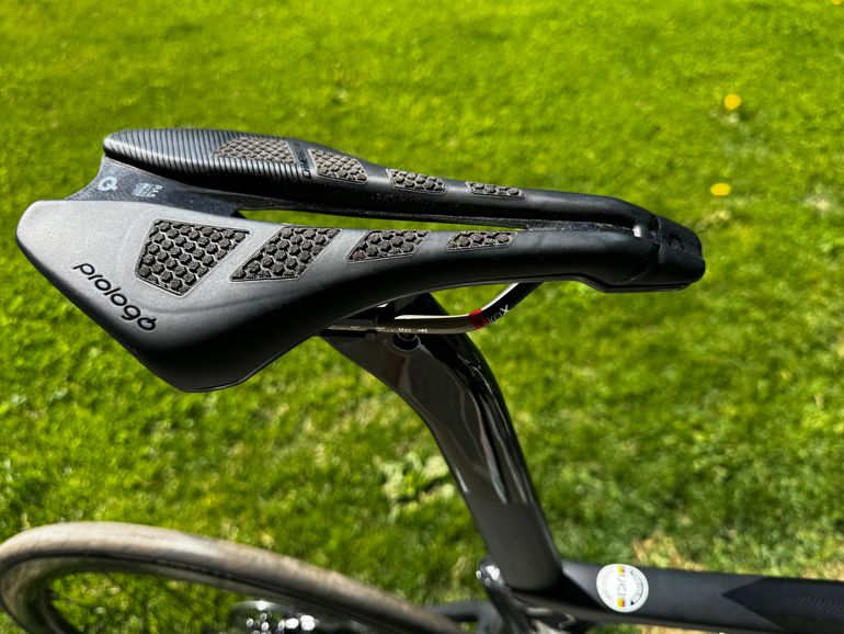 Used Pinarello DOGMA F12 SUPER RECORD EPS Disc 2022 2022 Road & Gravel — image 21 of 24