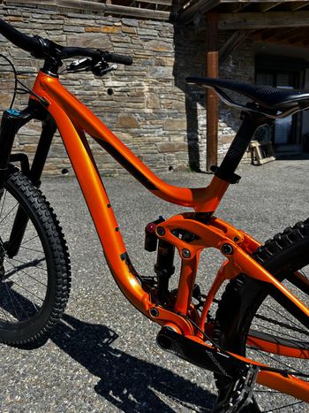 Used Giant Reign 1 2019 2019 Mountainbike — image 6 of 8