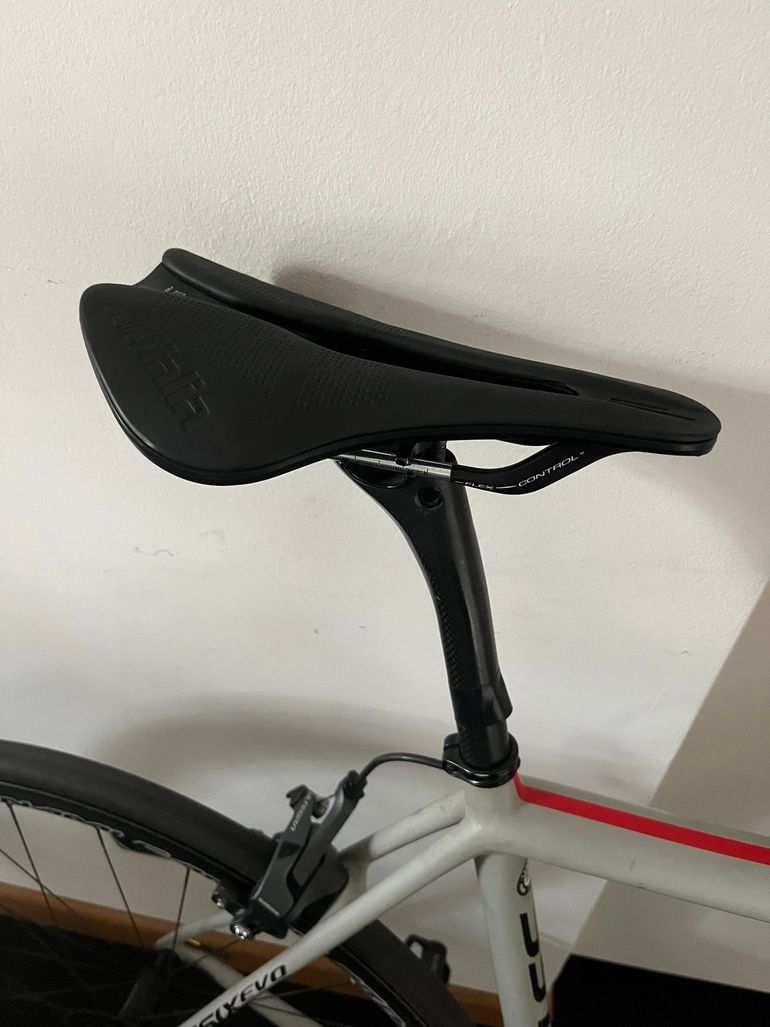 Used Cannondale SuperSix EVO Shimano Ultegra Di2 2016 Road & Gravel, Light Gray — image 5 of 12