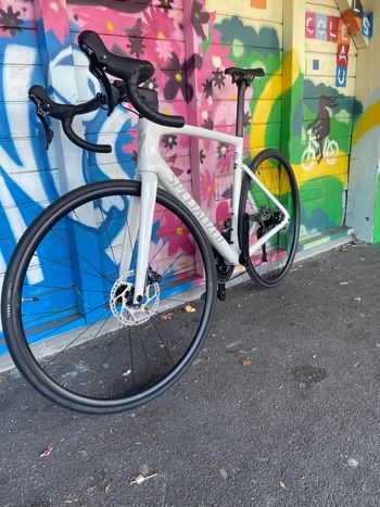 Specialized, Tarmac SL7 Sport - Shimano 105 2026