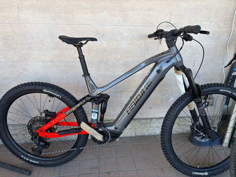 Used Haibike AllMtn 4 2025 2025 Mountainbike, Light Gray, 29 — image 2 of 8