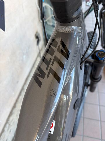 Used Haibike AllMtn 4 2025 2025 Mountainbike, Light Gray, 29 — image 4 of 8