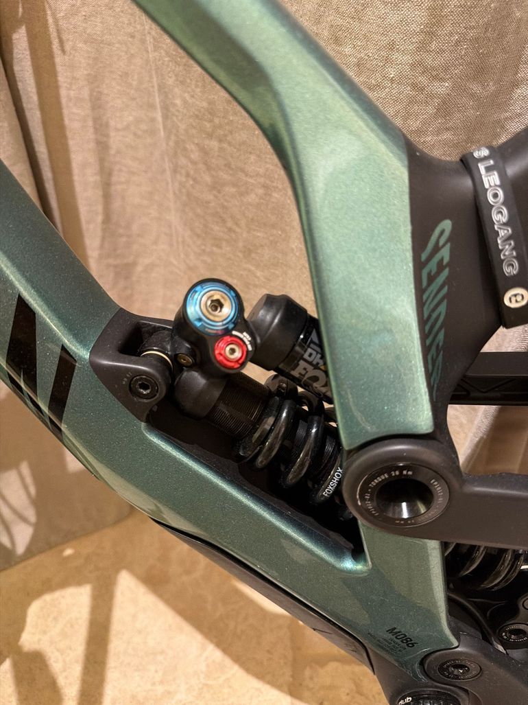 Used Canyon Sender CFR Mullet 2024 2024 Mountainbike, Green, Mixed — image 22 of 22