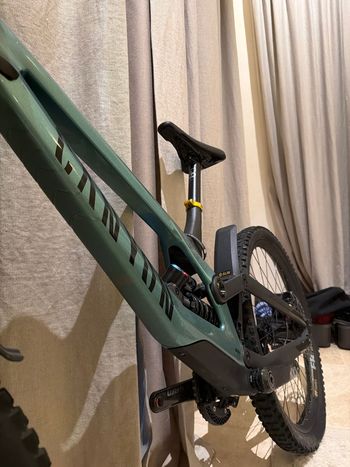 Used Canyon Sender CFR Mullet 2024 2024 Mountainbike, Green, Mixed — image 9 of 22
