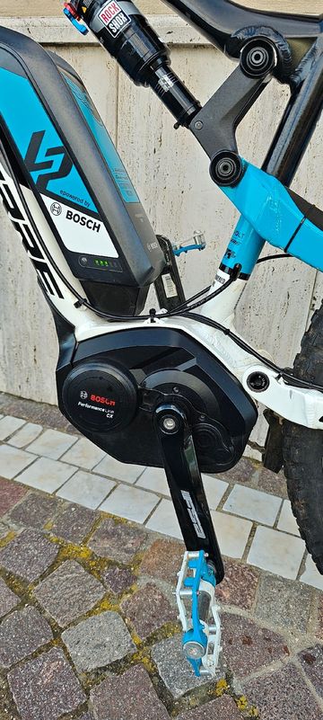 Used Lapierre Overvolt Shimano Deore XT 2016 Mountainbike, Blue — image 2 of 7