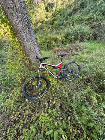 Used Specialized Stumpjumper SRAM NX 2012 Mountainbike, Red — image 3 of 10