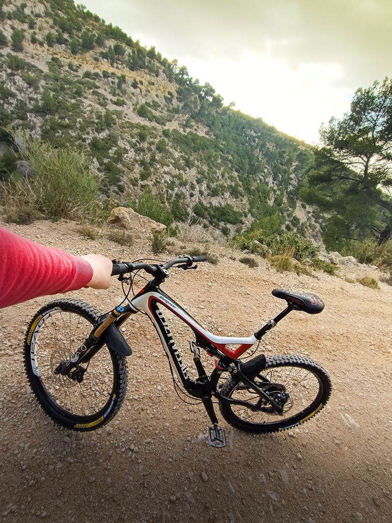 Used Specialized Stumpjumper SRAM NX 2012 Mountainbike, Red — image 6 of 10