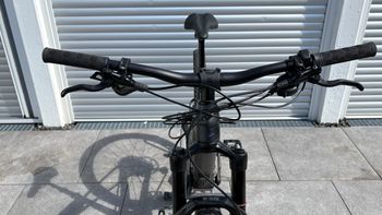 Used Trek E-Caliber 9.6 2022 2022 Mountainbike — image 2 of 8