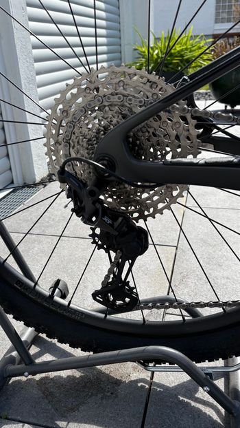 Used Trek E-Caliber 9.6 2022 2022 Mountainbike — image 3 of 8