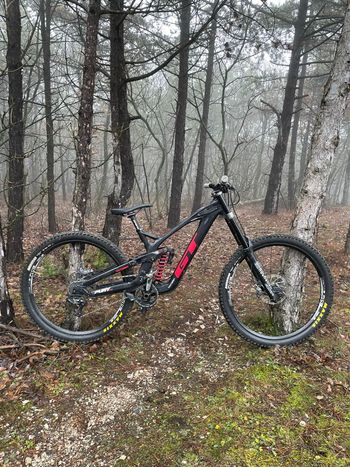 GT, Fury Carbon Pro 29 2019