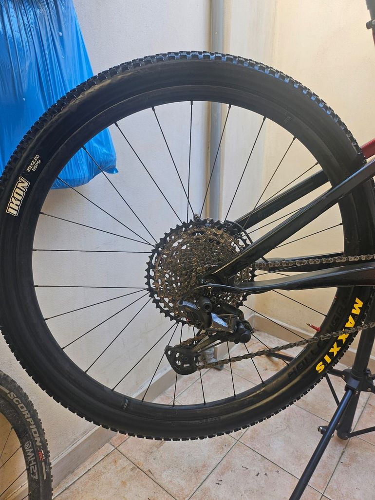Used Cannondale Cannondale Custom Shimano Deore XT 2022 Mountainbike, Rot — image 7 of 13