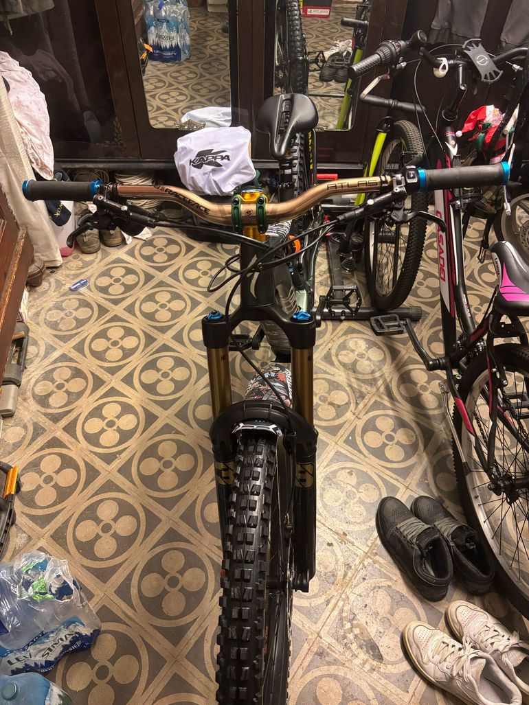 Used Specialized Turbo Levo Comp 2020 2020 Mountainbike, Green, 29 — image 6 of 7