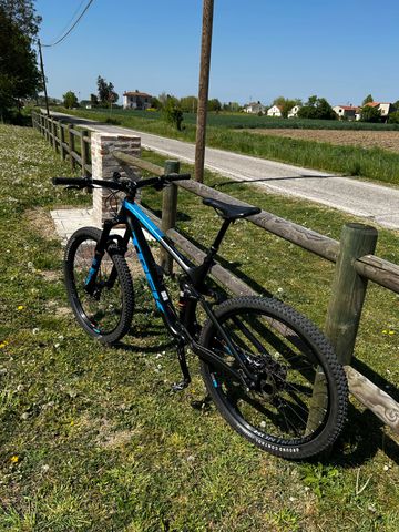 Gebrauchtes Trek Remedy 9.8 2017 2017 Mountainbike, Schwarz, 27.5 — Bild 10 von 11