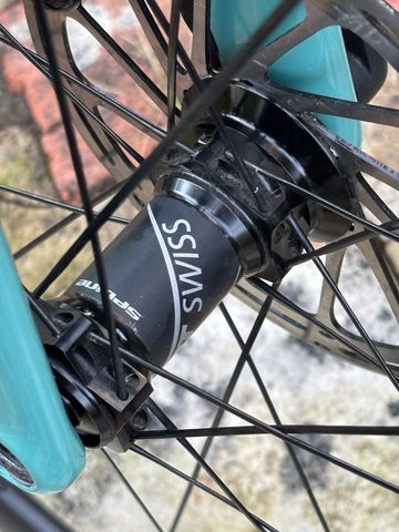 Canyon Aeroad CF SLX 7 eTap 2023 2023 Road & Gravel usato, Verde — immagine 15 di 19