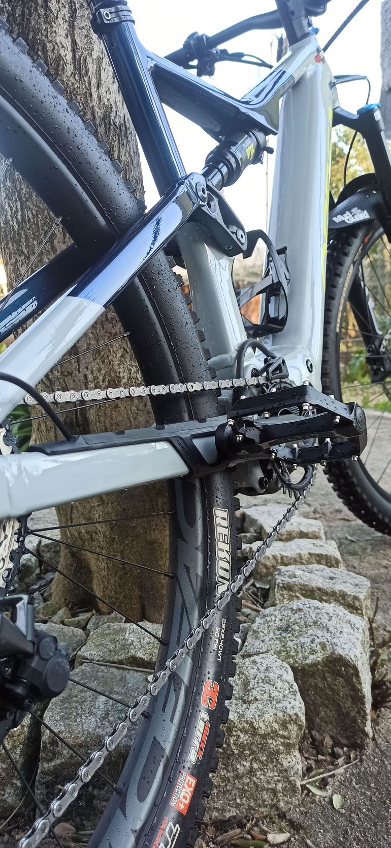Used Orbea RISE H20 2024 2024 Mountainbike, Light Gray, 29 — image 8 of 8