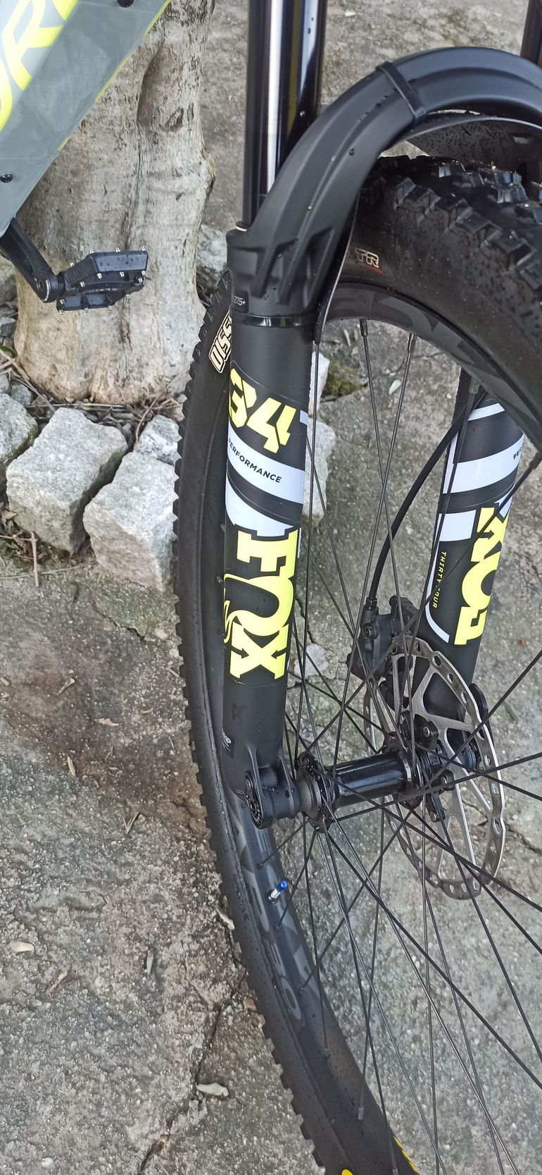 Used Orbea RISE H20 2024 2024 Mountainbike, Light Gray, 29 — image 3 of 8