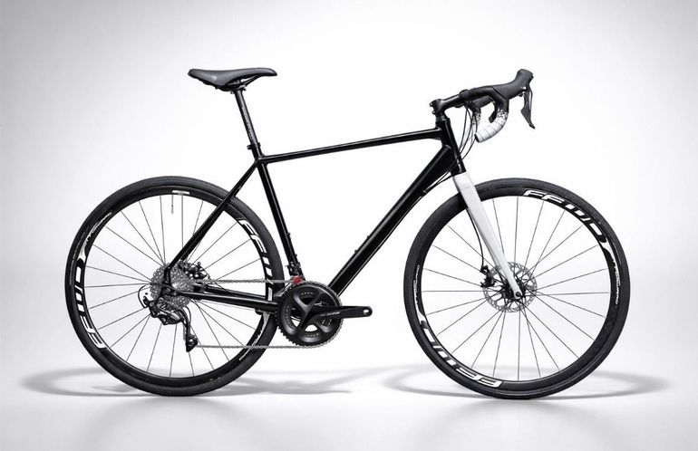 Used Serious Gravix Shimano 105 2022 Road & Gravel, Black — image 1 of 10