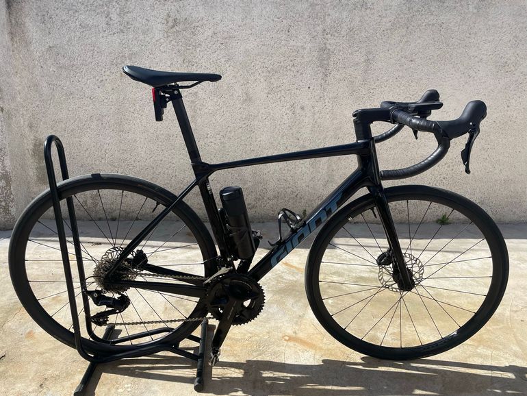 Used Giant TCR Advanced 2 KOM 2025 2025 Road & Gravel, Schwarz — image 1 of 13