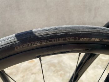 Used Giant TCR Advanced 2 KOM 2025 2025 Road & Gravel, Schwarz — image 8 of 13