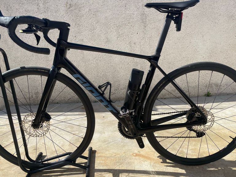 Used Giant TCR Advanced 2 KOM 2025 2025 Road & Gravel, Schwarz — image 2 of 13