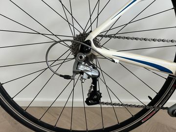 Used Specialized Ruby Shimano Ultegra 2011 Road & Gravel, White — image 7 of 10