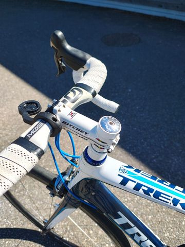 Used Trek Madone 6.9 2010 2010 Road & Gravel, White — image 8 of 14