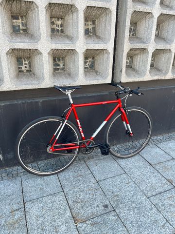 Tweedehands Fuji Track 2020 2020 Road & Gravel — afbeelding 24 van 28