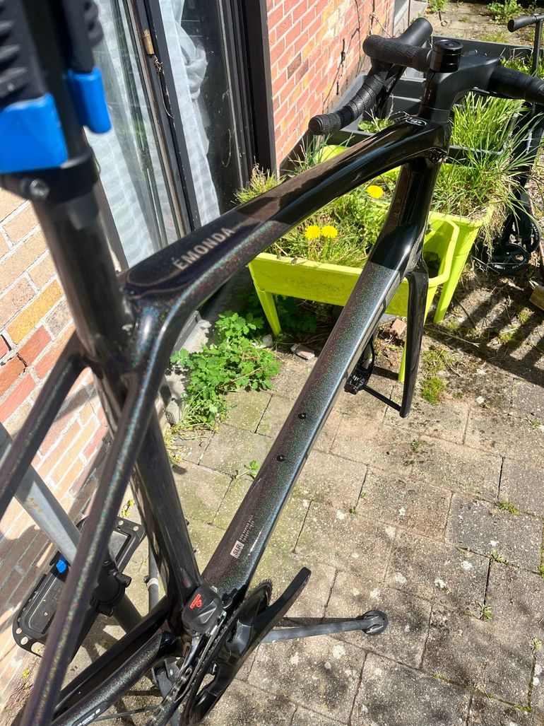 Used Trek Émonda SLR 6 2024 2024 Road & Gravel — image 4 of 9