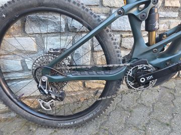 Used Orbea WILD M-LTD 2025 2025 Mountainbike, Green, 29 — image 3 of 9