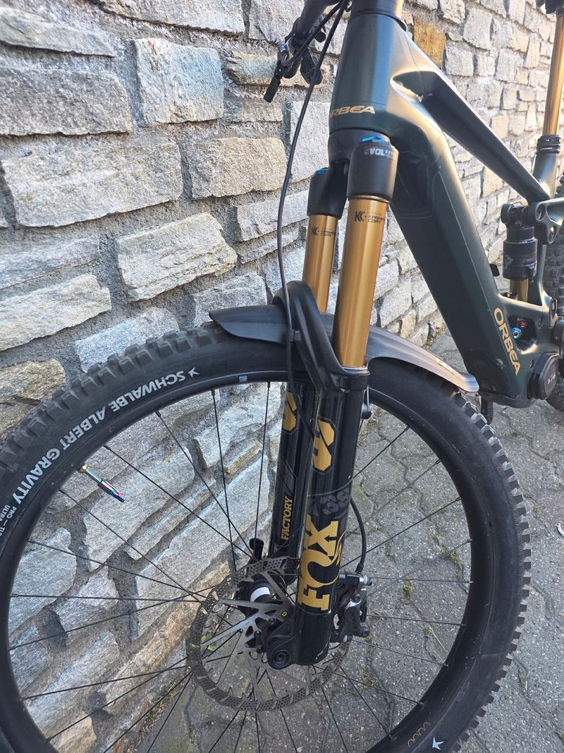 Used Orbea WILD M-LTD 2025 2025 Mountainbike, Green, 29 — image 6 of 9