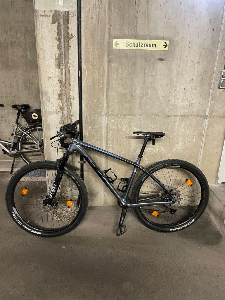Used KTM MYROON ELITE 2022 2022 Mountainbike, Gris claro — image 1 of 7