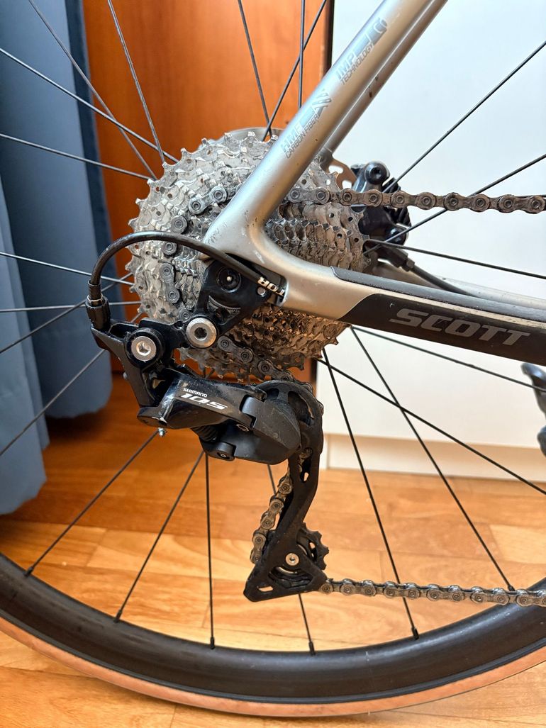Used Scott addict Scott addict Custom Shimano 105 2019 Road & Gravel — image 5 of 8