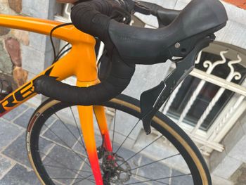 Used Trek Émonda ALR 4 2022 2022 Road & Gravel, Orange — image 11 of 11