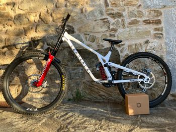Commencal, SUPREME DH V5 ROCKSHOX 2026