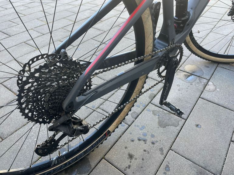 Used BMC FOURSTROKE 01 THREE 2019 2019 Mountainbike, Hellgrau, 29 — image 3 of 5