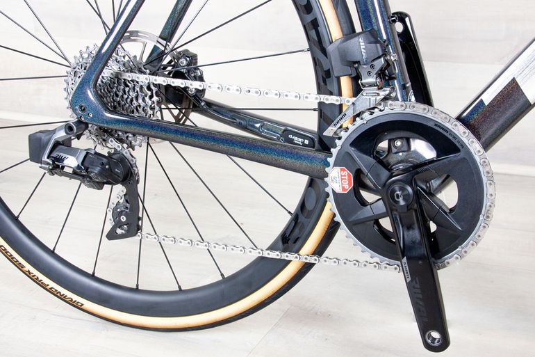 Used Trek Emonda SL6 2023 Road & Gravel, Light Gray — image 7 of 17